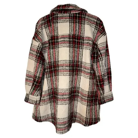 BAGATELLE NYC Oversized Plaid Fleece Shacket - Picture 4 of 4